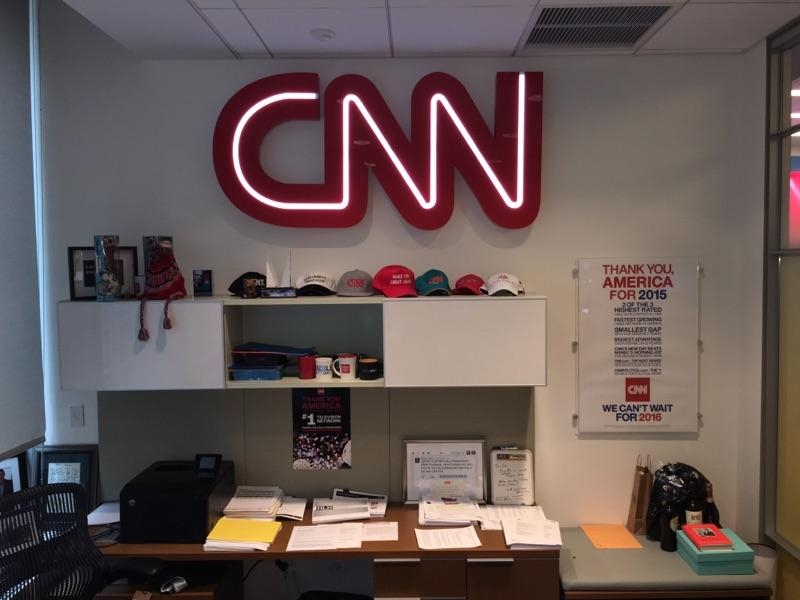 CNN dimensional logo