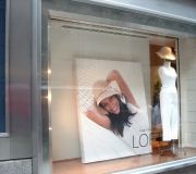 16-retail-windows-canvas-printing-stretch-frame-graphics