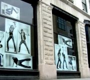 10-retail-windows-vinyl-graphics