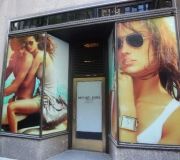 19-retail-windows-vinyl-adhesive-kors-rock